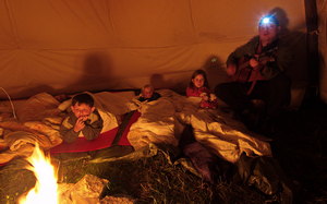 Spaní v teepee
